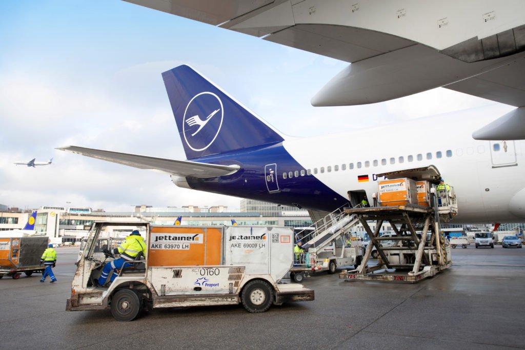 Lufthansa and Fraport Extend Ground Handling Partnership at Frankfurt Airport