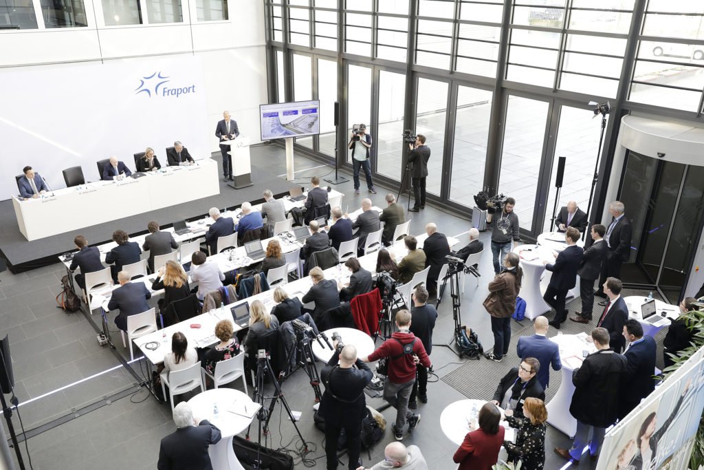 Passenger traffic rises noticeably at FRA and internationally