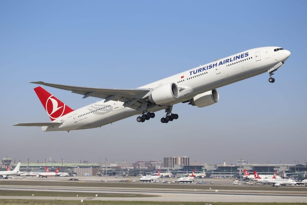 Star Alliance members Turkish Airlines and LOT Polish Airlines expanded their codeshare network