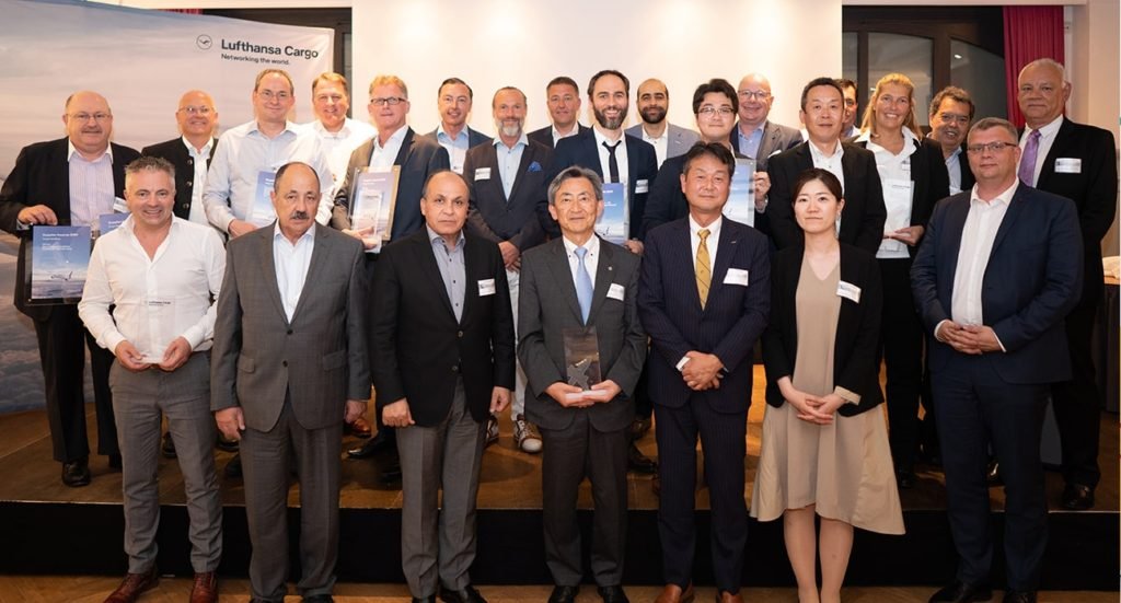 Lufthansa Cargo again confers Supplier Awards