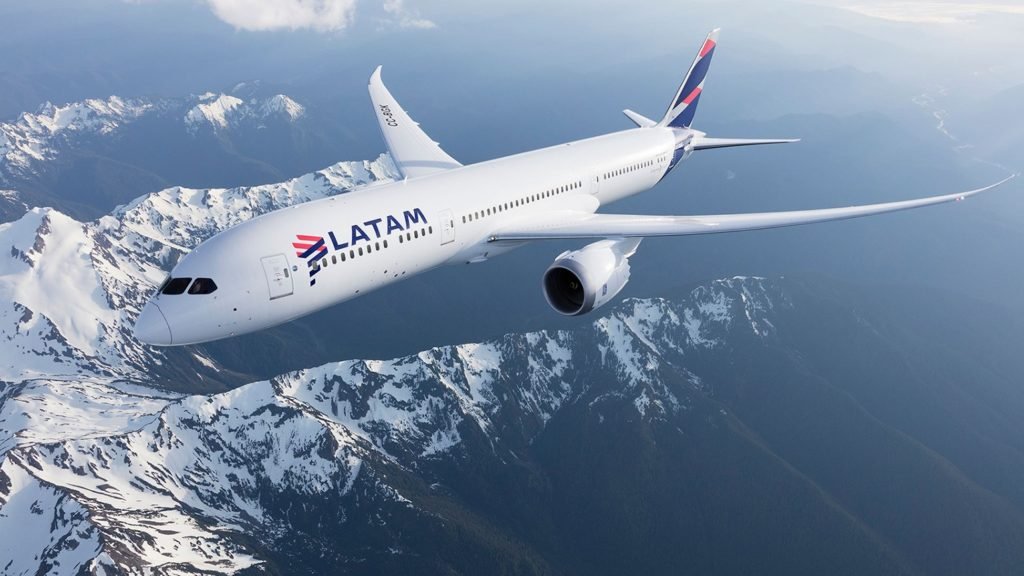 LATAM signs codeshare with Delta in shift away from American