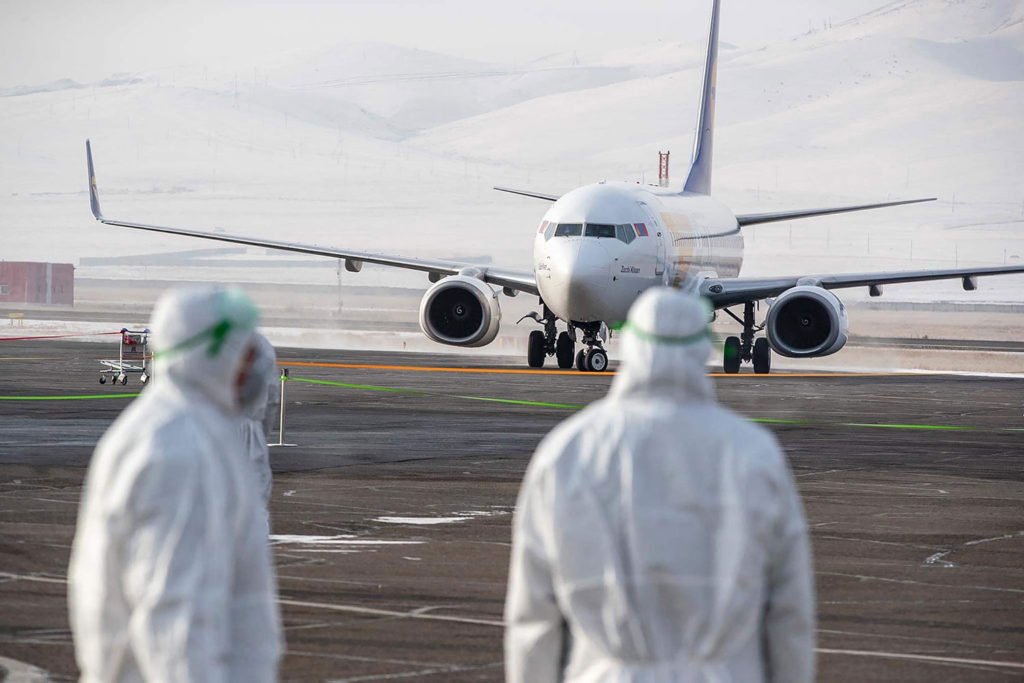Airlines suspend China flights because of coronavirus