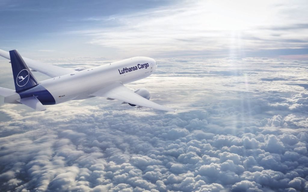 Fleet Logistics starts using Lufthansa Cargo´s smartBooking API for a streamlined digital air cargo experience