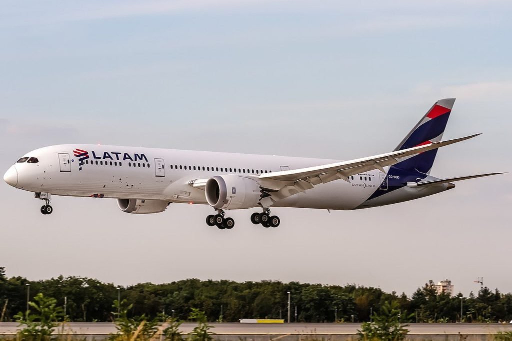 LATAM to leave oneworld effective 1 May 2020