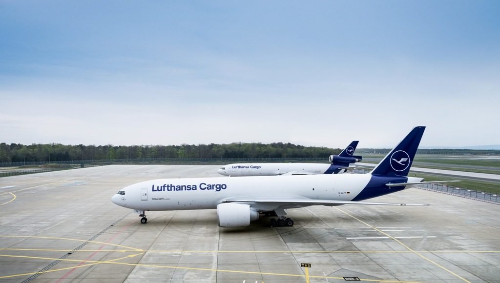 Lufthansa Cargo partners with portal Fleet for booking and tracking ...