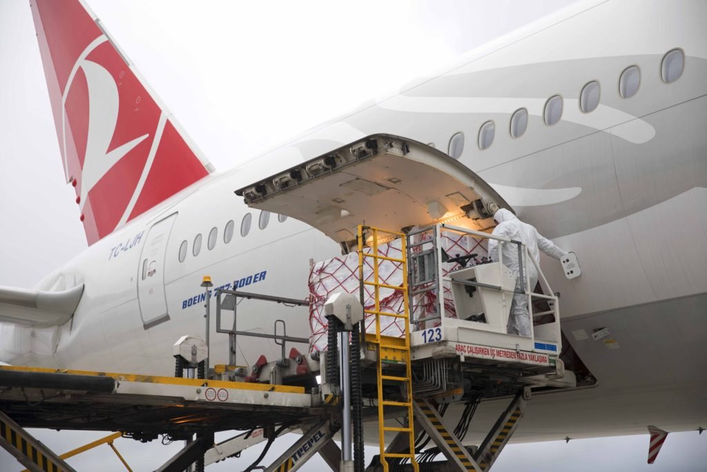 With its cargo operations, Turkish Cargo maintains the air bridge built by Turkish Airlines