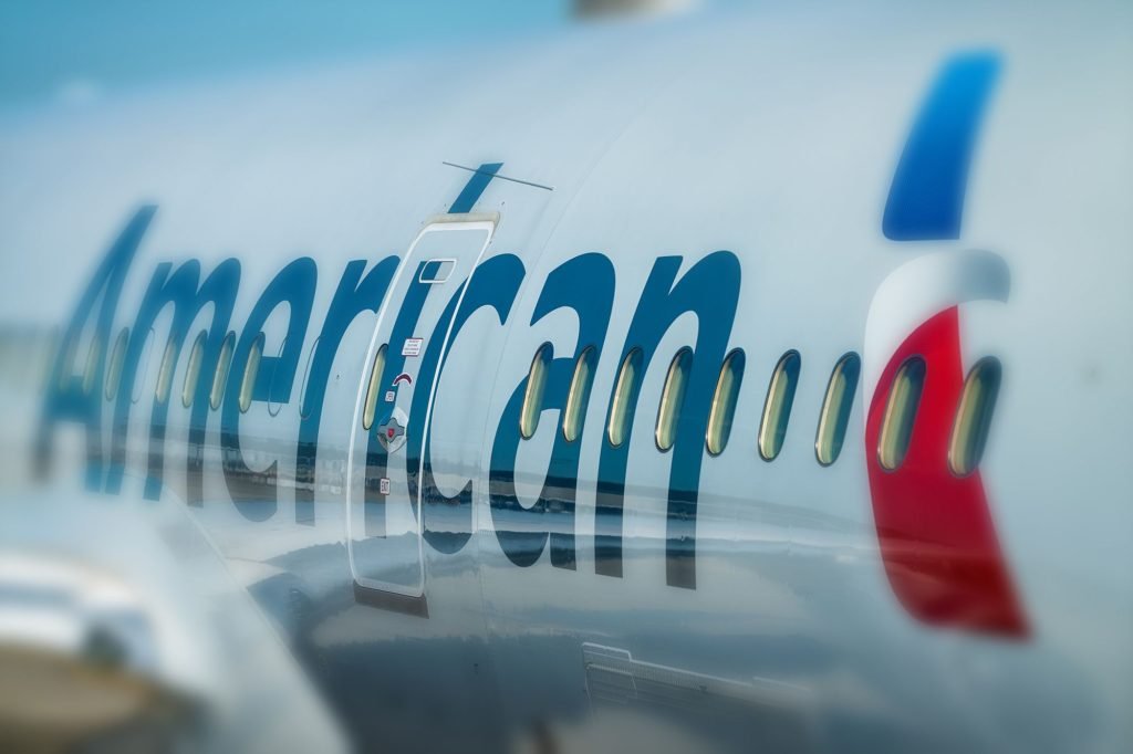 American ups weekly cargo capacity to 5.5 million pounds