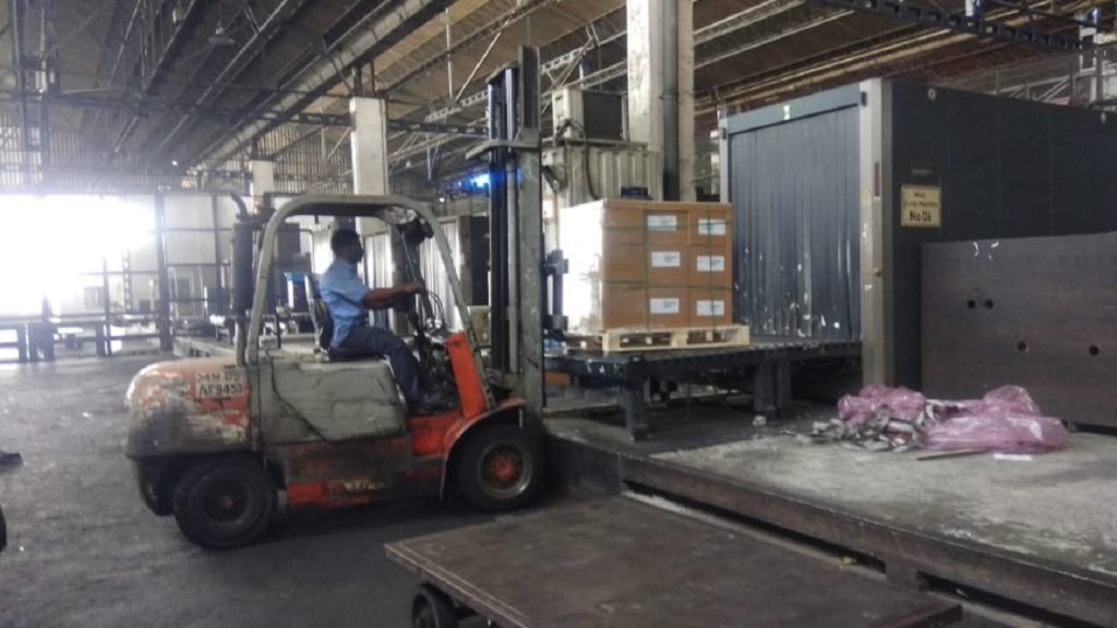 Chhatrapati Shivaji Maharaj International Airport handles 5200 tonnes export and 3324 tonnes import, during the national lockdown