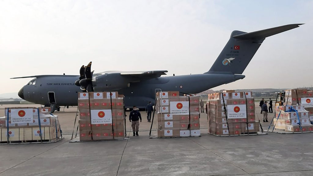 Turkish medical aid arrives in Spain and Italy