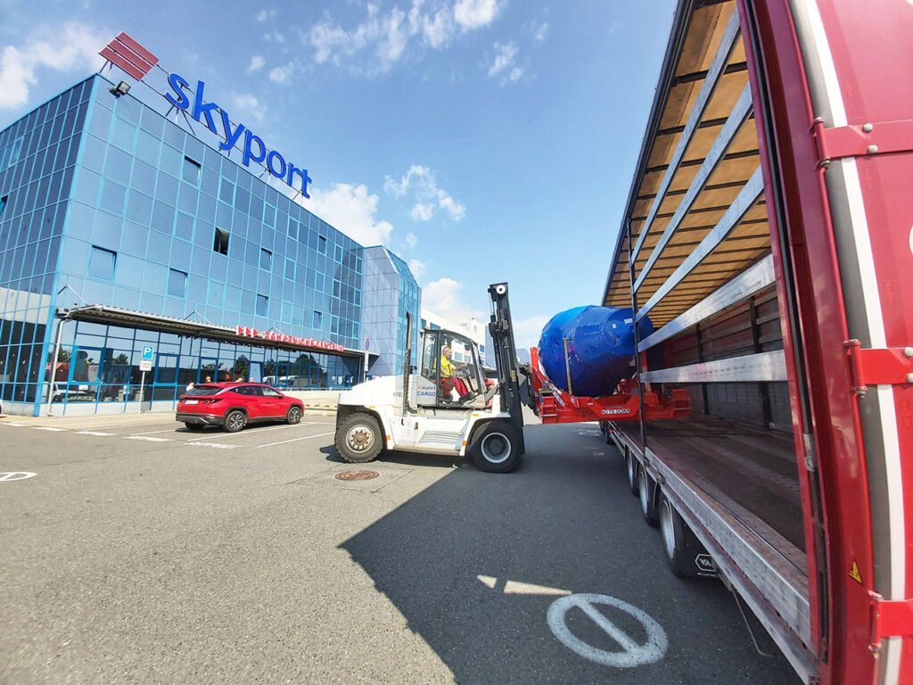 Skyport handles Airbus Engine  Shipment at Prague Airport and Extends Strategic Partnership with Ural Airlines