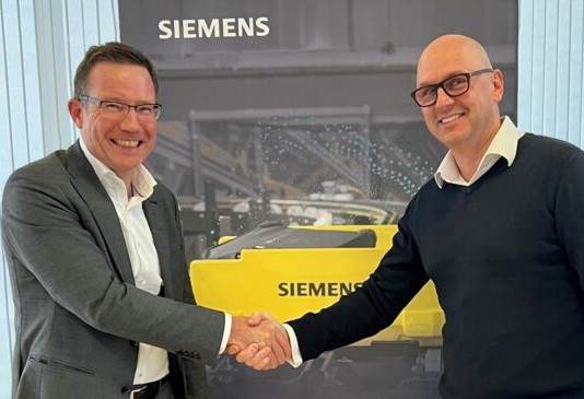 Michael Reichle (left) and Michael Schneider. Photo: Siemens Logistics