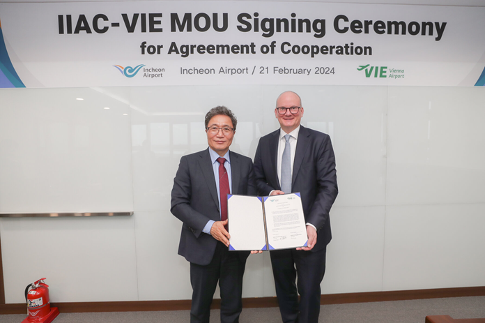 Hag Jae Lee, President and CEO Incheon International Airport Corporation and Julian Jäger, Joint CEO and COO of Flughafen Wien AG / Picture credit: Flughafen Wien AG