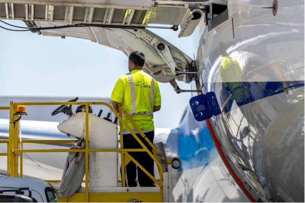 Worldwide Flight Services (WFS) wins 5-year ramp handling license at New York JFK’s Terminal 4