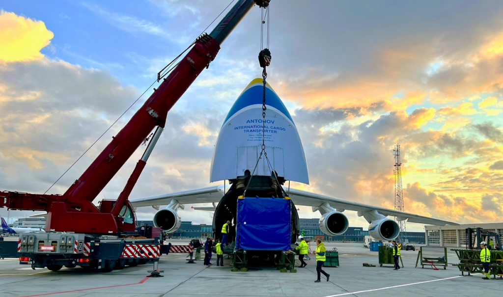 Antonov Airlines partners with Golden Aviation for major oil and gas equipment transport
