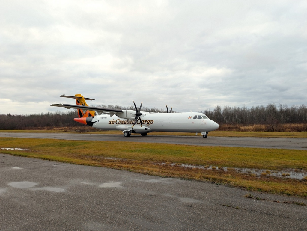 ACIA Aero Leasing Sells ATR 72-500 Freighter to Air Creebec