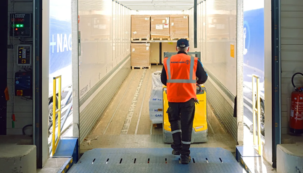 Kuehne+Nagel introduces new direct line hauls between Türkiye and Europe within its groupage network
