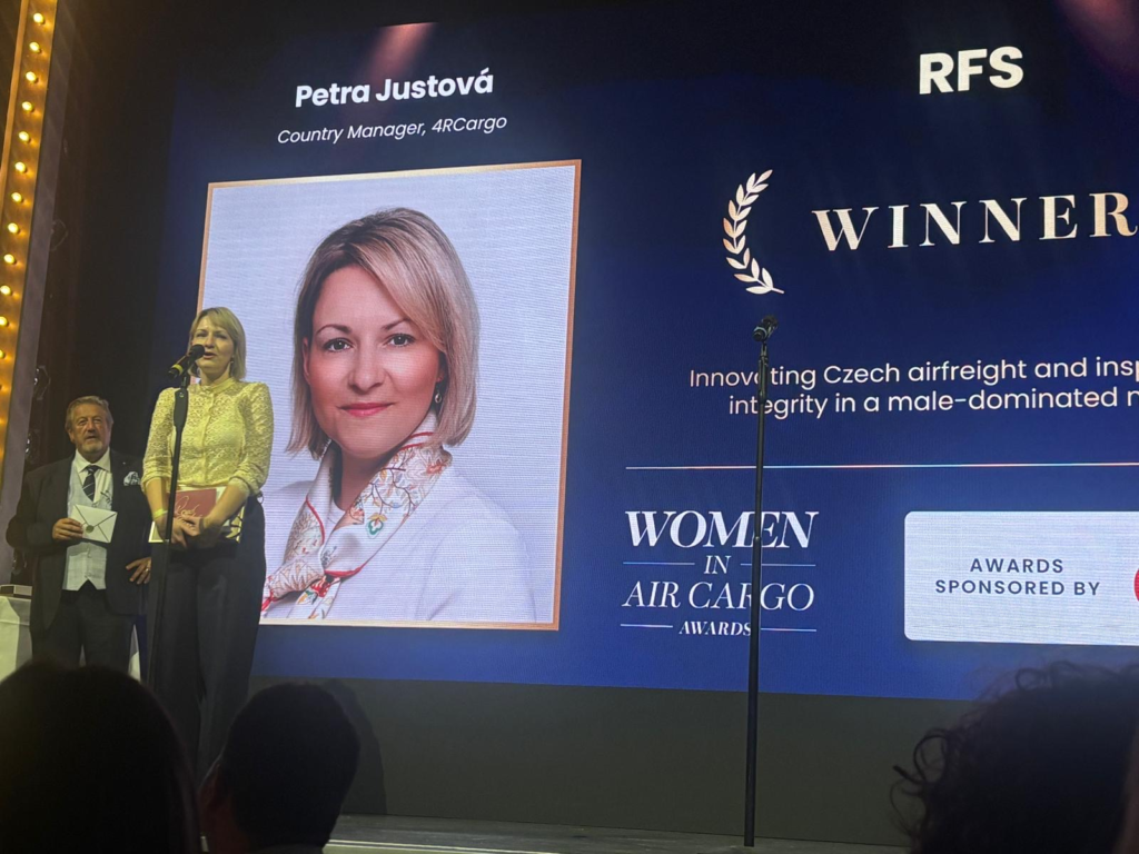 4R Cargo Petra Justova wins Women in Air Cargo Award in Road feeder services and GSSA category