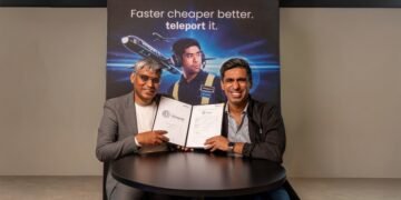 Deepak Lalan (left), Head of GCC and Enterprise Programs, The Hashgraph Group, and Milan Dhingra (right), Chief Product and Technology Officer, Teleport