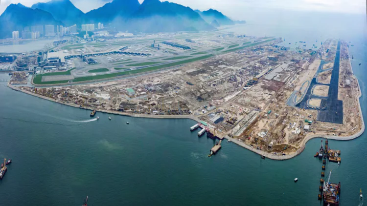 Hong Kong airport cargo rises 2.6% in first eight months of 2026