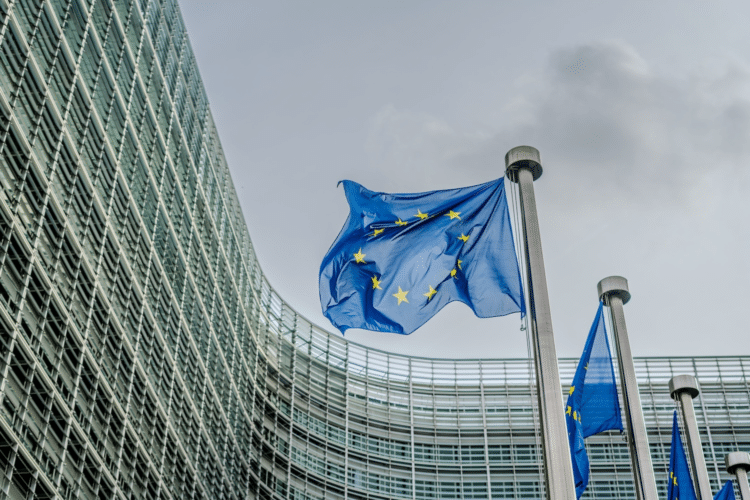EU Customs Handling Fee Set to Take Effect on 1 November as E-commerce Rules Tighten