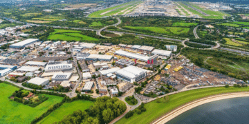 Davies Turner Acquires 130,000 sq ft Logistics Hub Near Heathrow for New Air Cargo Headquarters