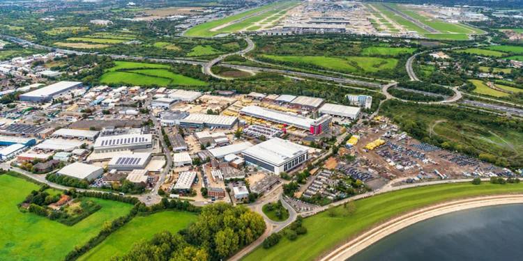 Davies Turner Acquires 130,000 sq ft Logistics Hub Near Heathrow for New Air Cargo Headquarters